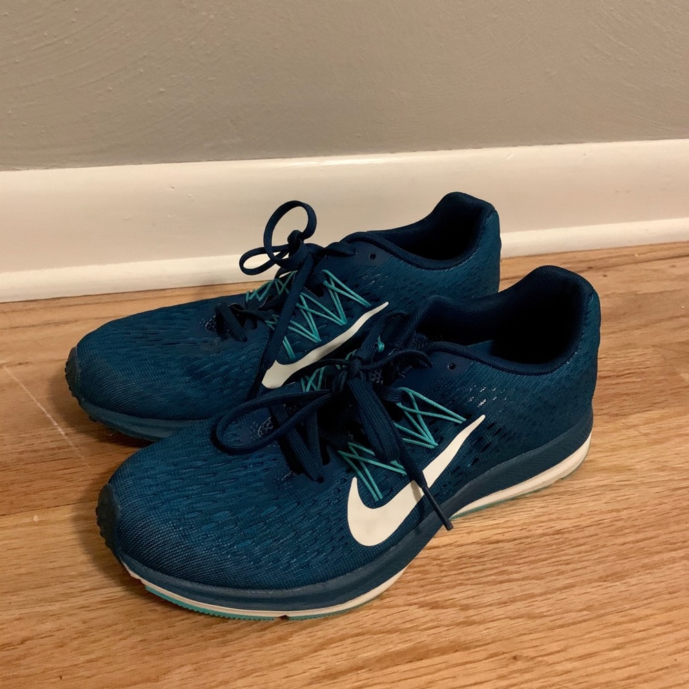 Teal Nike Sneakers Size 7.5
